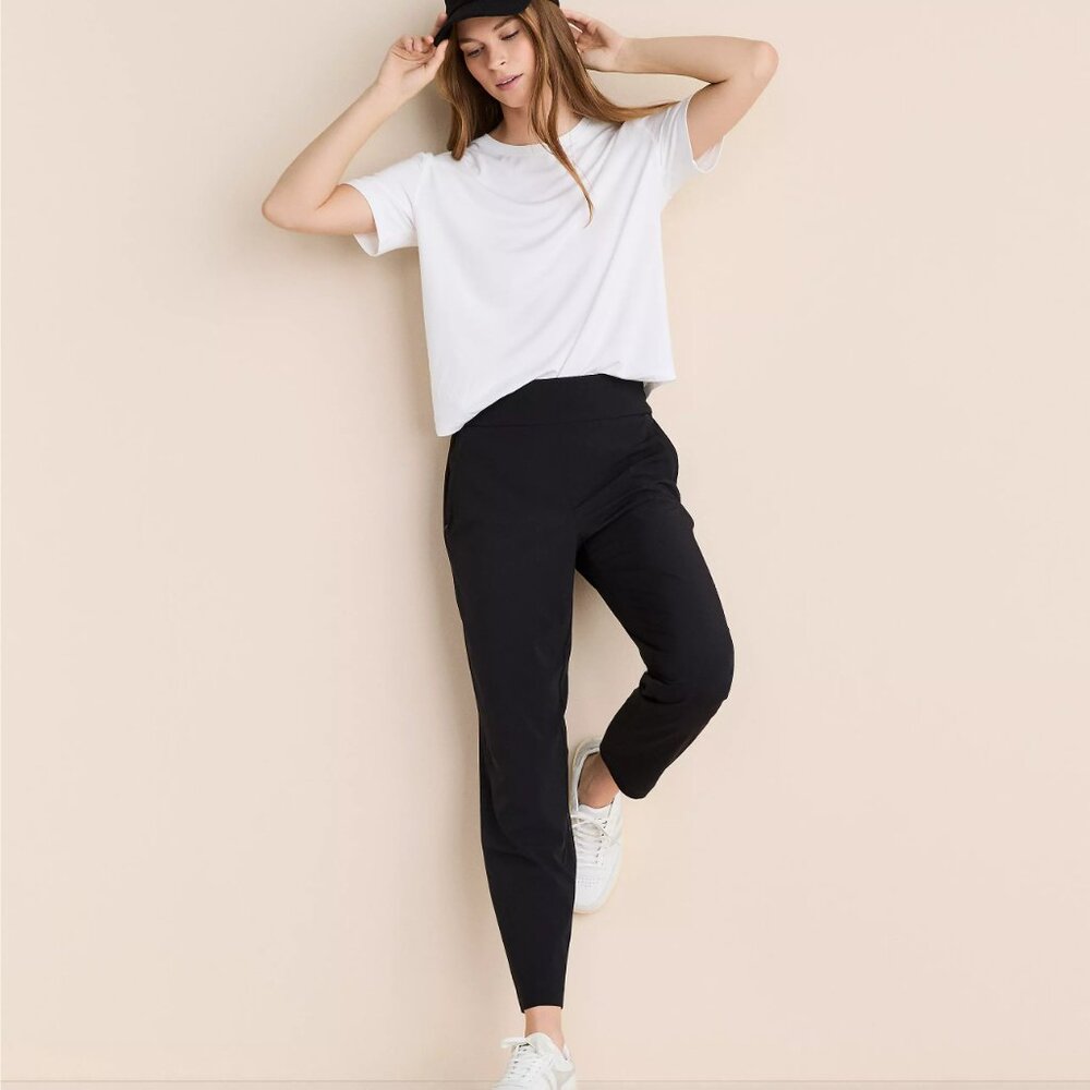 Lou & Grey Wrinkle-Resistant Travel Ankle Pants | Black | Zip Pockets | NWT